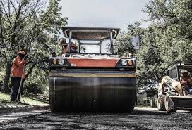 Best Asphalt Driveway Installation  in Wilmington, OH